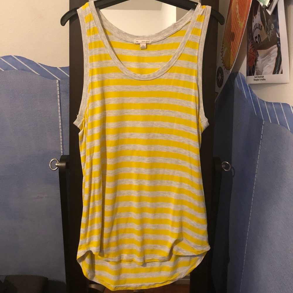 YELLOW STRIPE GAP LOOSE FIT TANK TOP